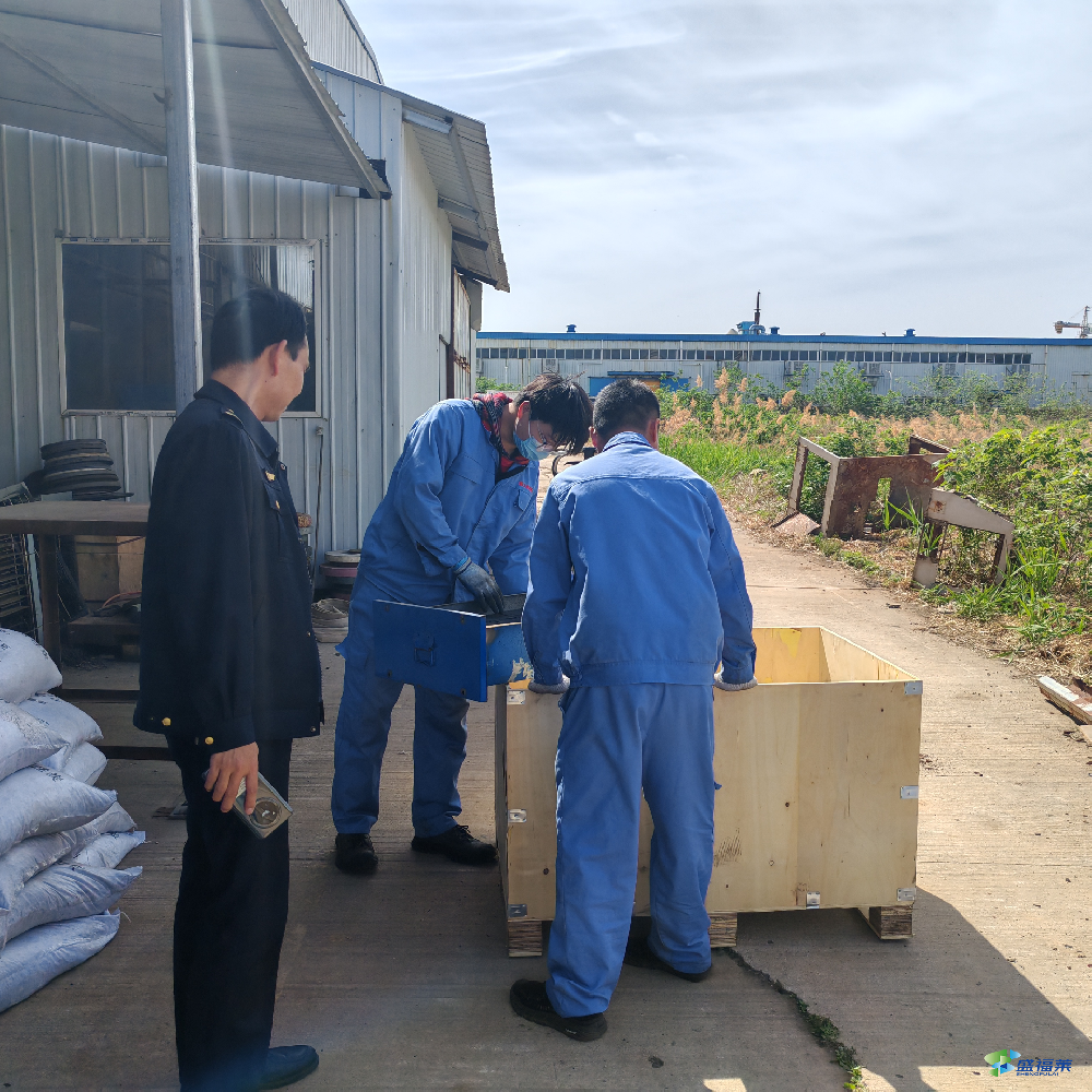 安陽市生態(tài)環(huán)境局文峰分局扎實推進涉VOC企業(yè)活性炭更換工作